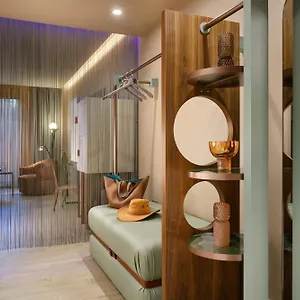 Milan Suite Hotel Отель